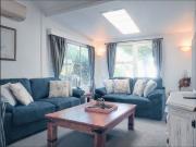 Character cottage in North Cottesloe Furnished, equipped...