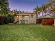 Character, space & shed access a true queenslander gem