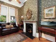 Character terrace with gorgeous leafy gardens