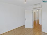 Charaktervolle 5 Zimmer DG Maisonette mit Terrasse & KFZ...