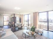 Charles Clowes Walk, Nine Elms SW11, 2 bed flat to rent,...