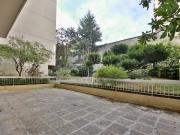 CHARLES MICHEL. APPARTEMENT FAMILIAL SUR TERRASSE SUD OUEST