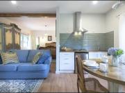 Charleston One Bedroom Studio In the Heart of Beautiful...