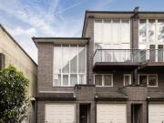 Charlotte Place, London, 2 Bedroom End