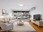 Charm, Comfort & Inner City Convenience!