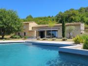 Charmant mas en pierre avec piscine