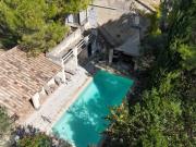 Charmant mas en pierre avec piscine