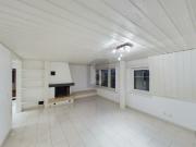 CHARMANT, MIT EIGENER KLIMAANLAGE