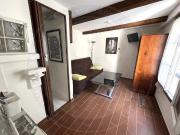 Charmant studio meublé idéalement situé en plein cœur de...