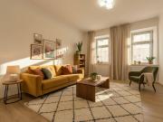 Charmante 1 Zimmer Wohnung in wunderschönem Altbau...