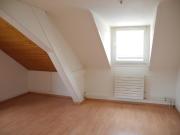 Charmante 2.5 Zimmer Dachwohnung an zentraler Lage