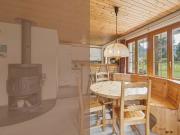 Charmante 2.5 Zimmer Wohnung an sonniger Lage im Saanenland