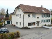 Charmante 2.5 Zimmer Wohnung in zentraler Lage!