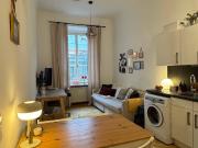 Charmante 2 Zimmer Altbauwohnung in absoluter...