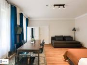 Charmante 2 Zimmer Altbauwohnung in zentraler Lage, Nähe...