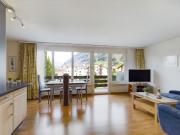 Charmante 2 Zimmer Wohnung mit Balkon und Garage in Emmetten