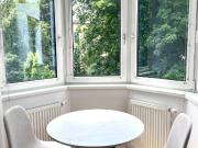 Charmante 2 Zimmer Wohnung mit Erker und Grünblick in...