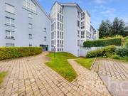Charmante 3.5 Zimmer Wohnung mit Wintergarten & Cheminée...