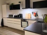 Charmante 3 Raum Wohnung in RUHIGEM Wohnhaus mit TRAUMKÜCHE