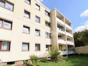 Charmante 3 Zi. Wohnung mit Balkon und Einzelgarage in...