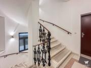 Charmante 3 Zimmer Altbauwohnung mit Balkon in Bestlage...