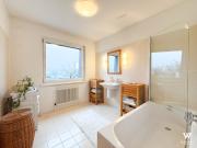 Helle 3 Zimmer Wohnung in TOP Lage und Fernblick ins...