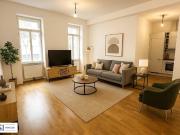 Potentieller Balkon in den begrünten Innenhof Ruhige 3...