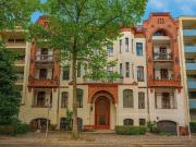 Charmante 3 Zimmer Wohnung mit hohen Decken & Dachboden...