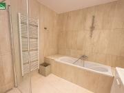 Charmante 4.5 Zimmer Wohnung in Ruhelage nahe...