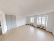 Charmante 4,5 Zimmer Wohnung mit privatem Garten