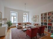 Charmante 5 Zimmer Altbauwohnung nahe dem Schubertpark