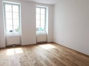 Charmante Altbauwohnung mit großer Terrasse in Toplage...