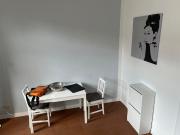 Charmante Balkonwohnung in Zentraler Lage Nähe Wiener Platz