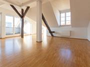 Charmante Dachgeschoss Wohnung in Gohlis Mitte
