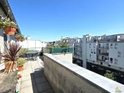 Dachgeschoßwohnung 2 Terrassen KFZ Stellplatz U Bahn...