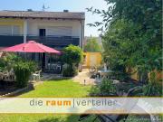Charmante DHH mit Wintergarten & großem Feng Shui Garten...