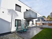 Charmante Doppelhaushälfte mit Garten und Terrassen in...