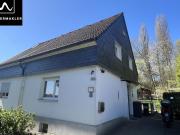 Charmante Doppelhaushälfte mit großem Garten in...