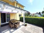 Charmante Doppelhaushälfte mit großem Garten und Weitblick