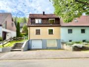 Charmante Doppelhaushälfte mit sonnigem Garten in...
