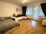 Charmante Eigentumswohnung mit verglaster Loggia in...