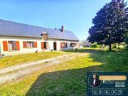 Charmante longère, double garage et terrain piscinable...