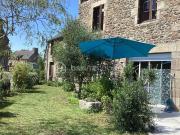 Charmante maison ancienne restaurée située en plein cœur...