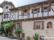 Charmante maison avec jardin. m² Puycelci