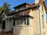 Charmante maison avec un magnifique terrain planté et arboré