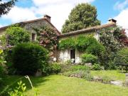 Charmante maison dans un hameau tranquille 130m² Benest