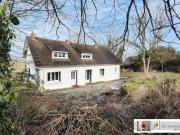 Charmante maison de campagne au calme, avec son terrain...