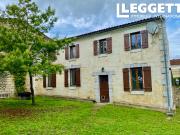 Charmante maison de village avec 2 chambres et 2 salles...