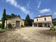 Charmante Maison en Pierre avec 4 ha et Dépendances...