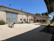 Charmante Maison en Pierre avec Dépendances et Cour...